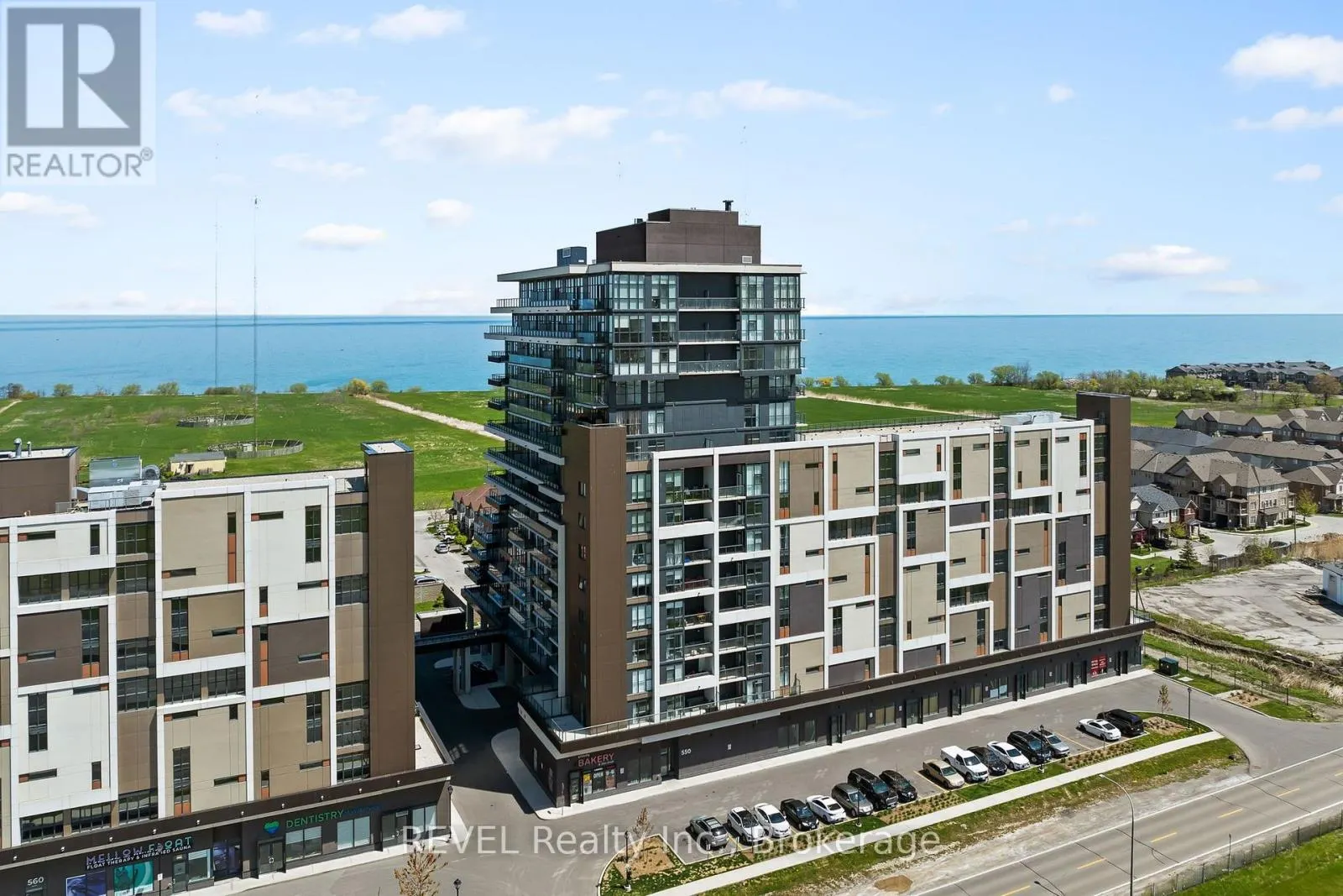 501 - 550 NORTH SERVICE ROAD #501