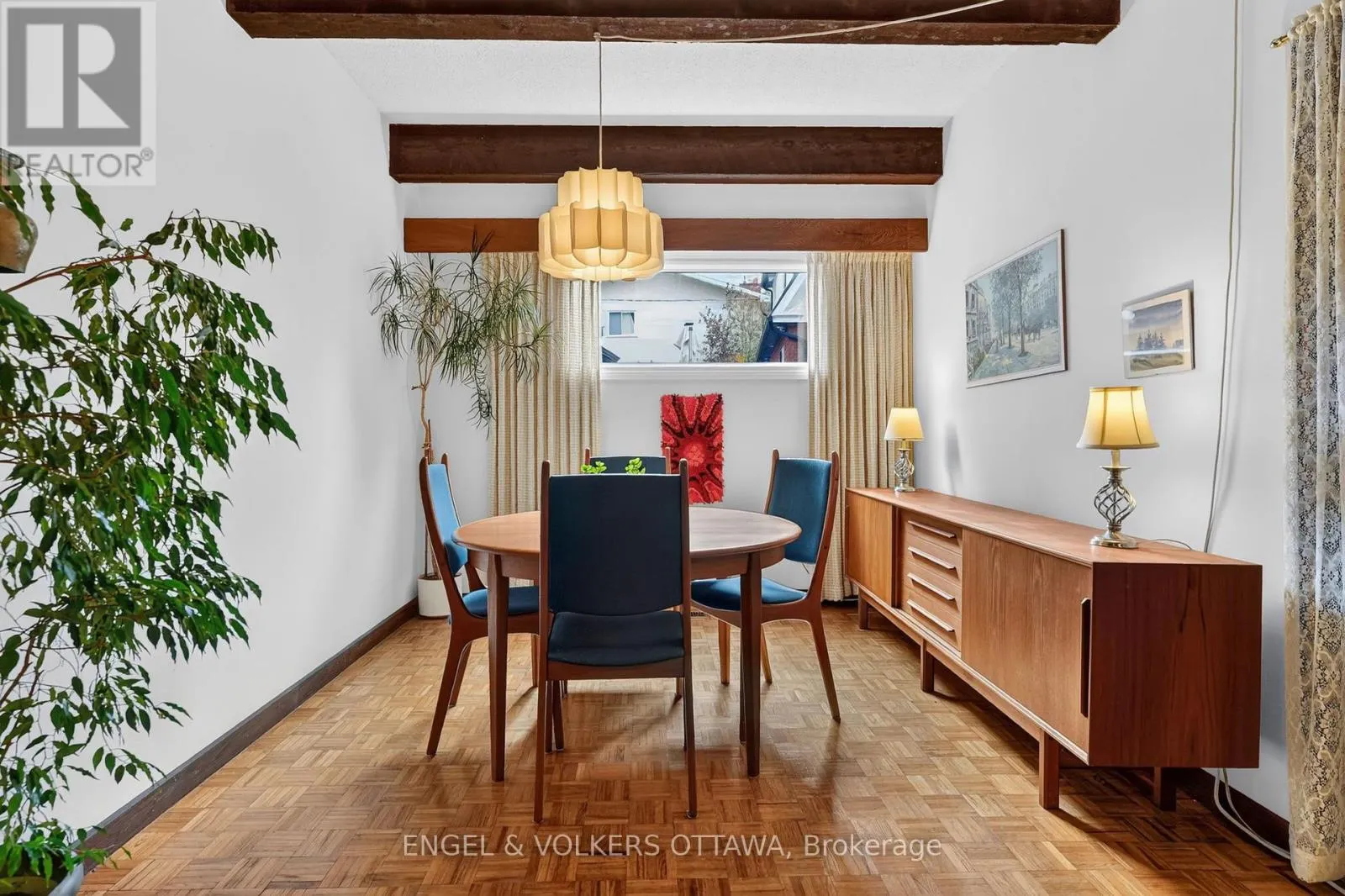 2101 ALTA VISTA DRIVE