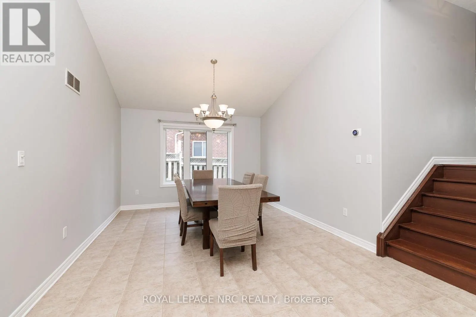 8532 HEIKOOP CRESCENT