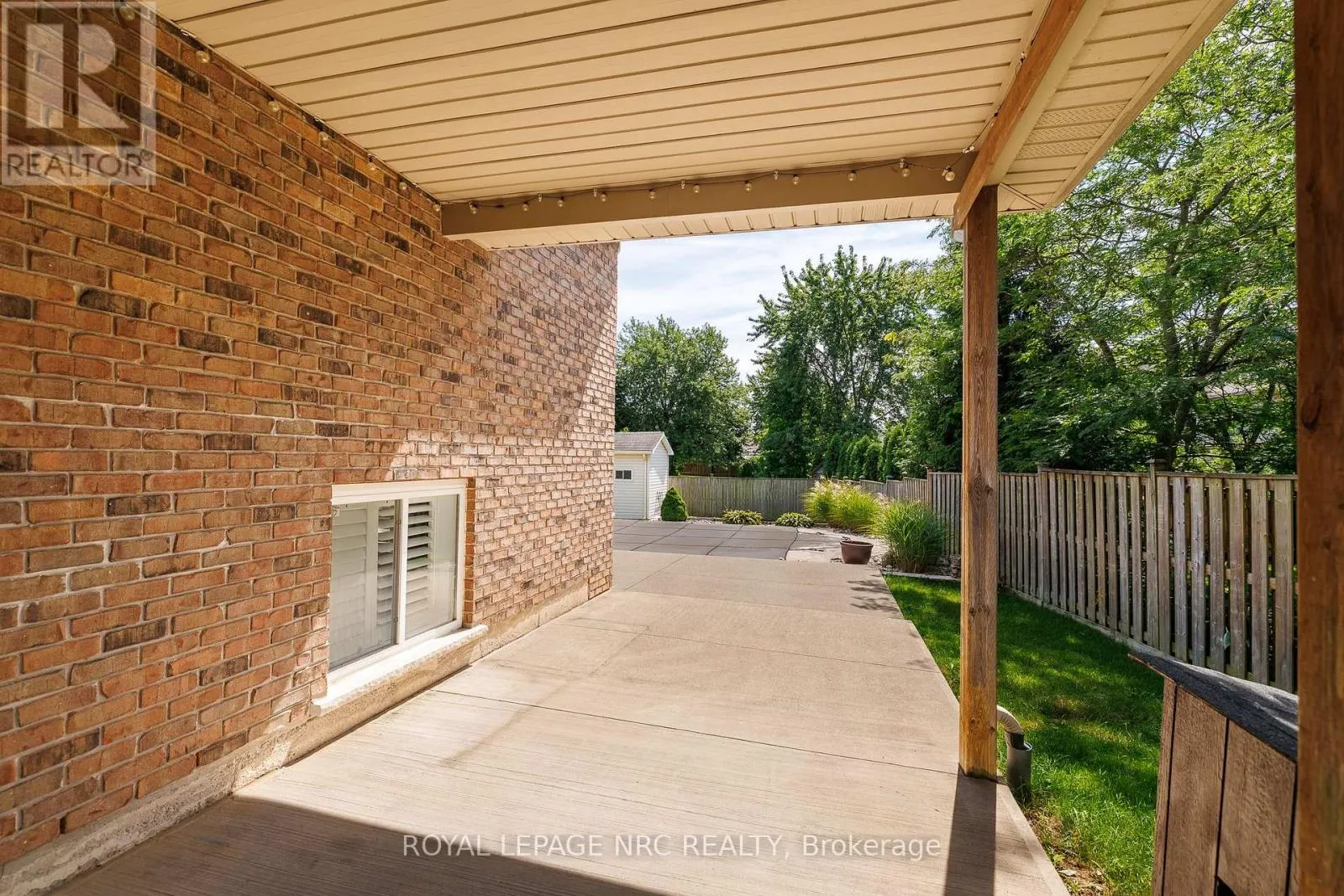 8532 HEIKOOP CRESCENT