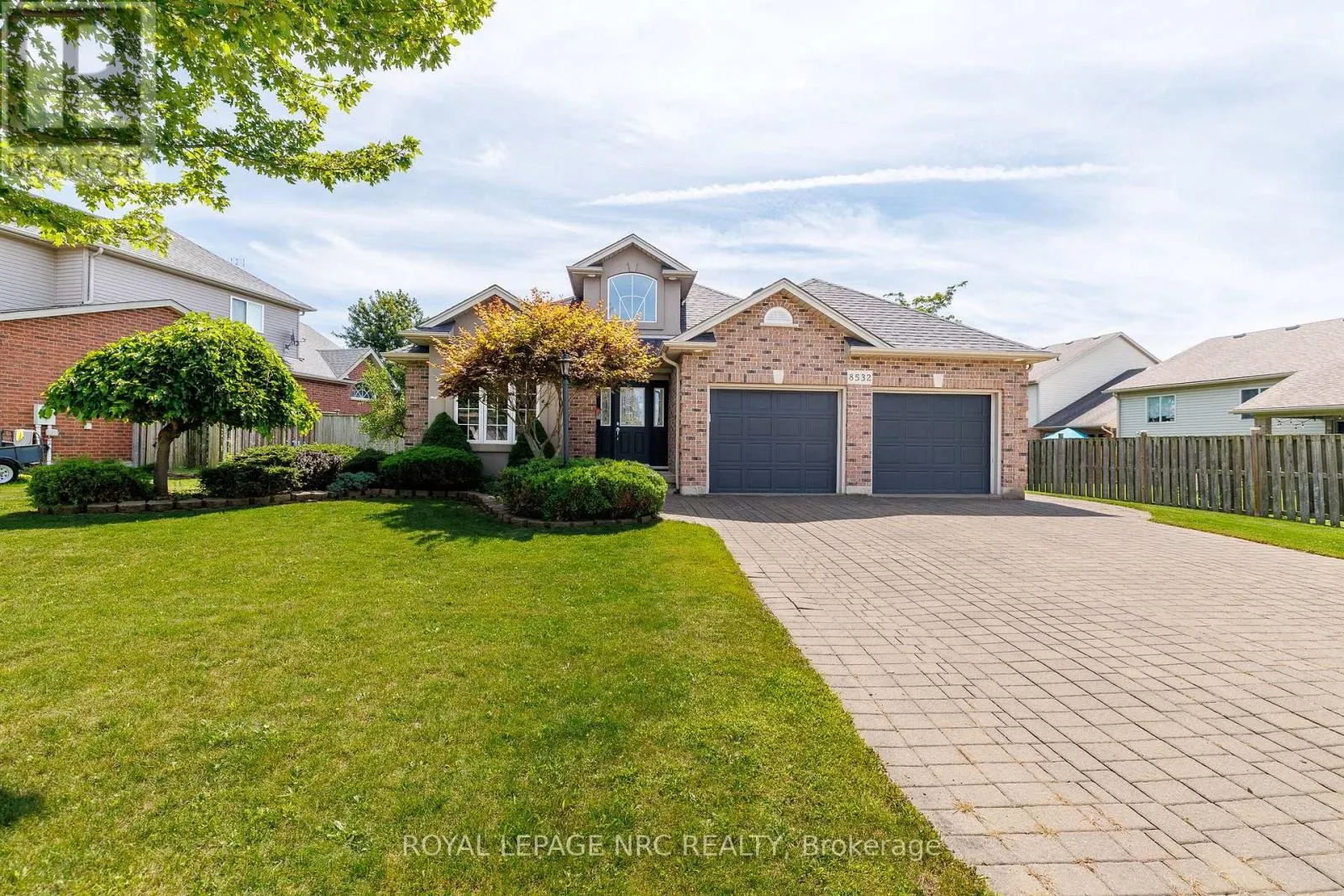 8532 HEIKOOP CRESCENT