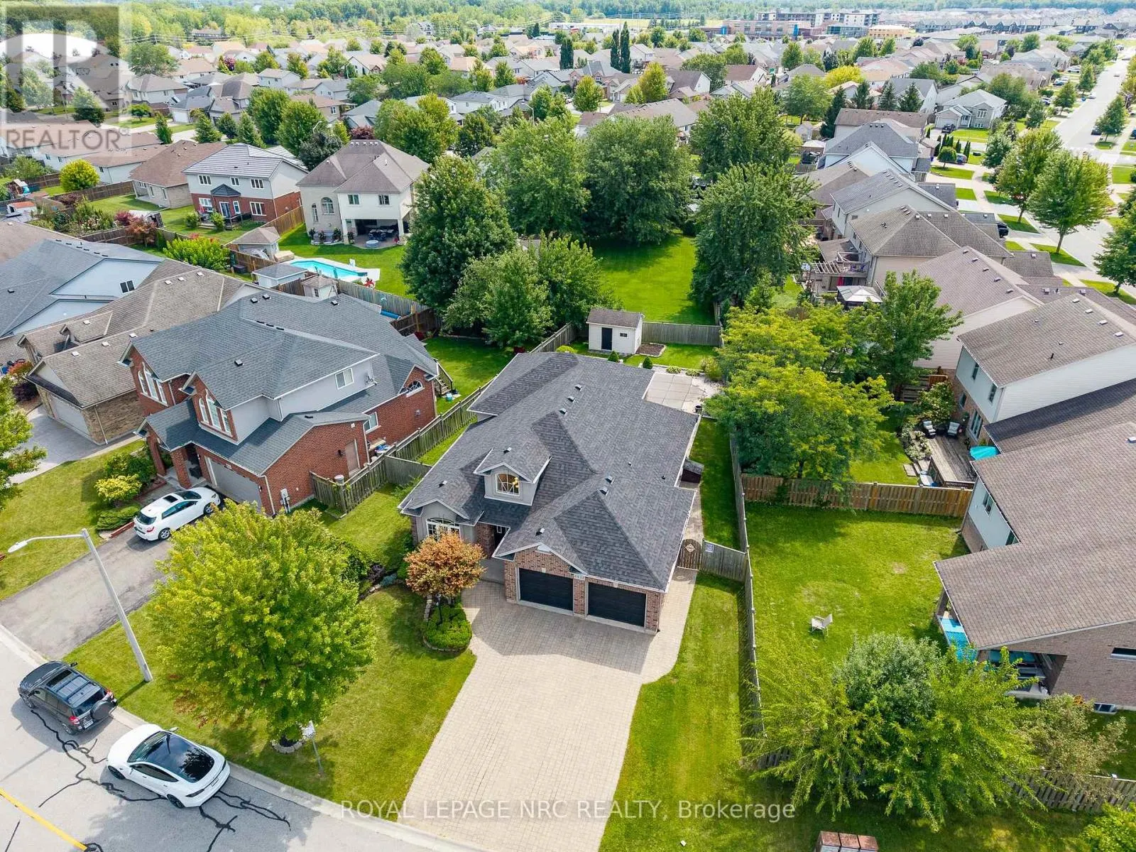 8532 HEIKOOP CRESCENT