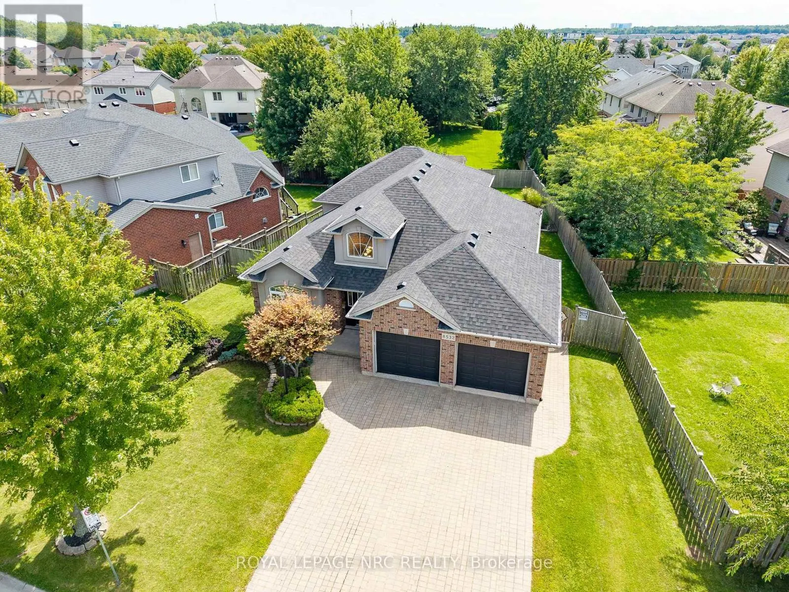 8532 HEIKOOP CRESCENT