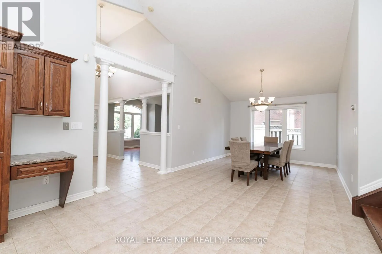 8532 HEIKOOP CRESCENT