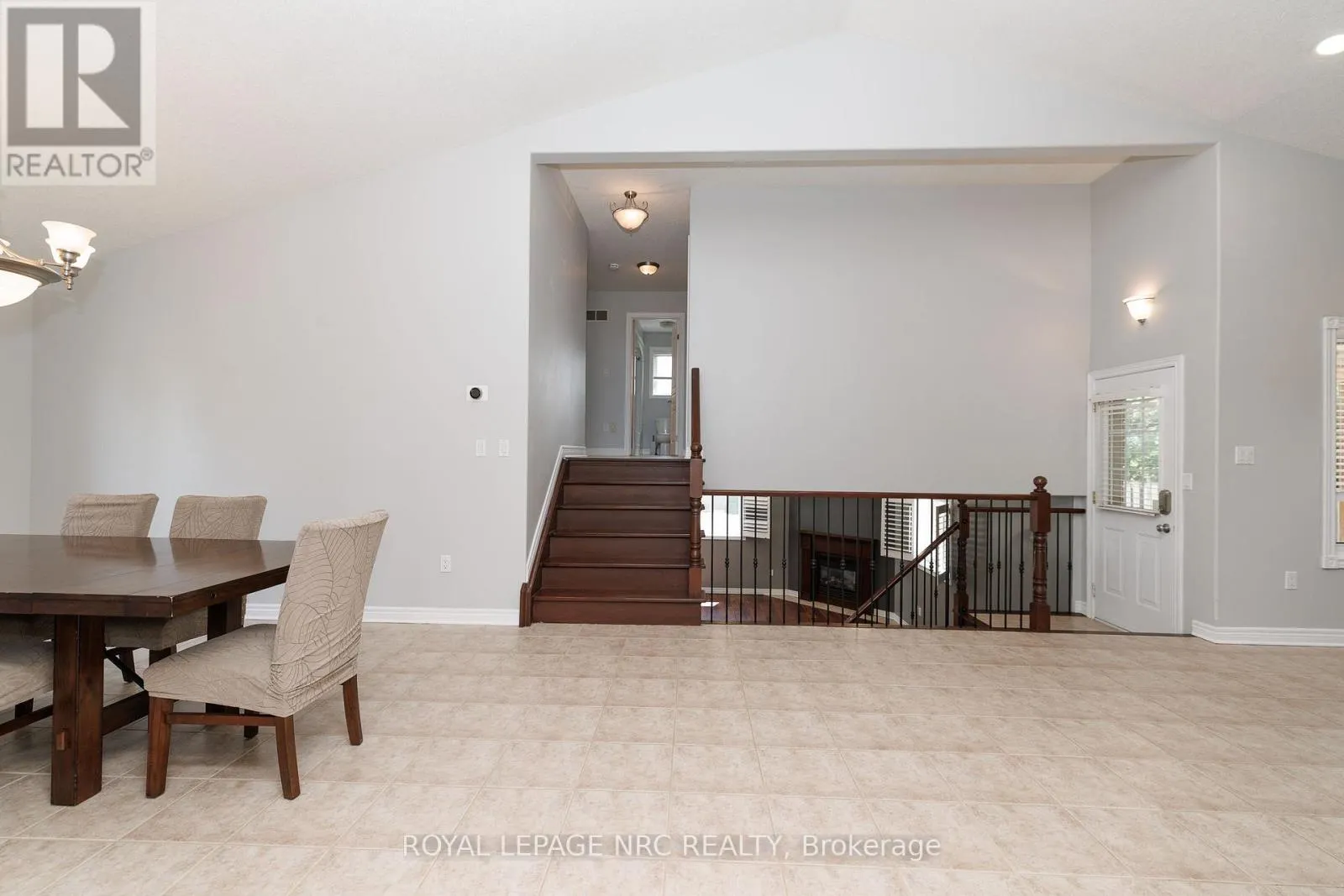 8532 HEIKOOP CRESCENT
