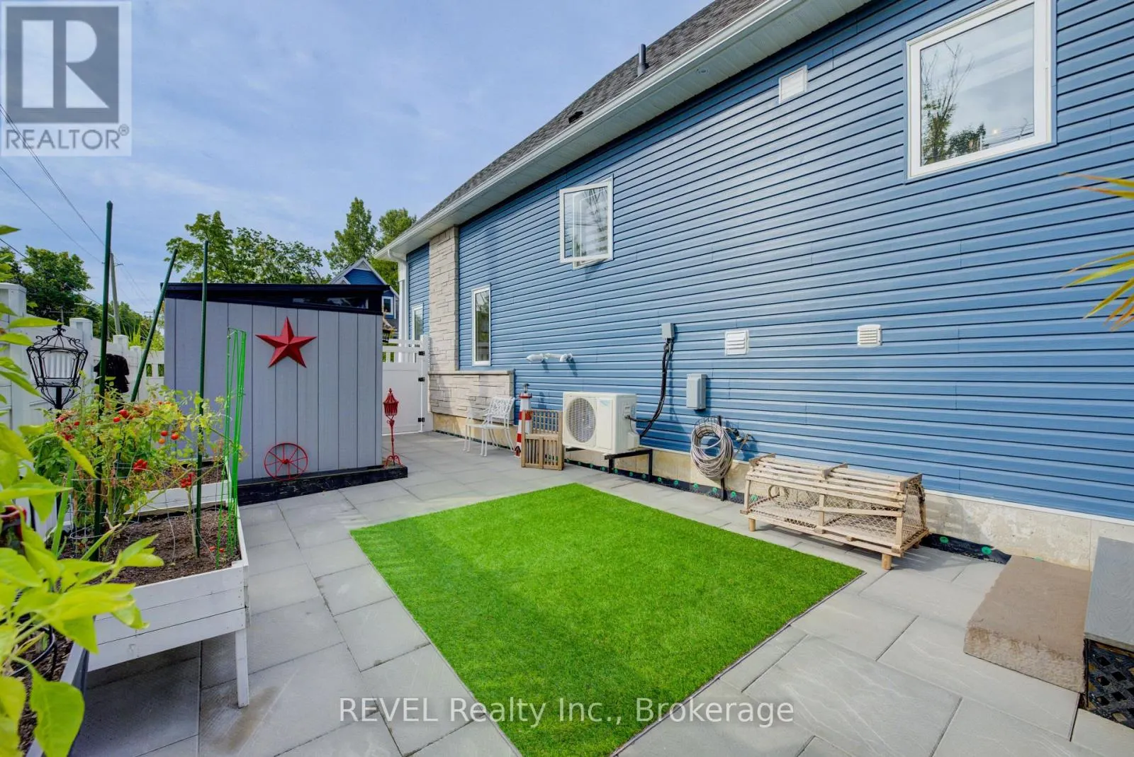 3600 HIBBARD STREET