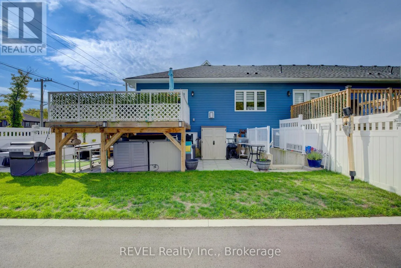 3600 HIBBARD STREET