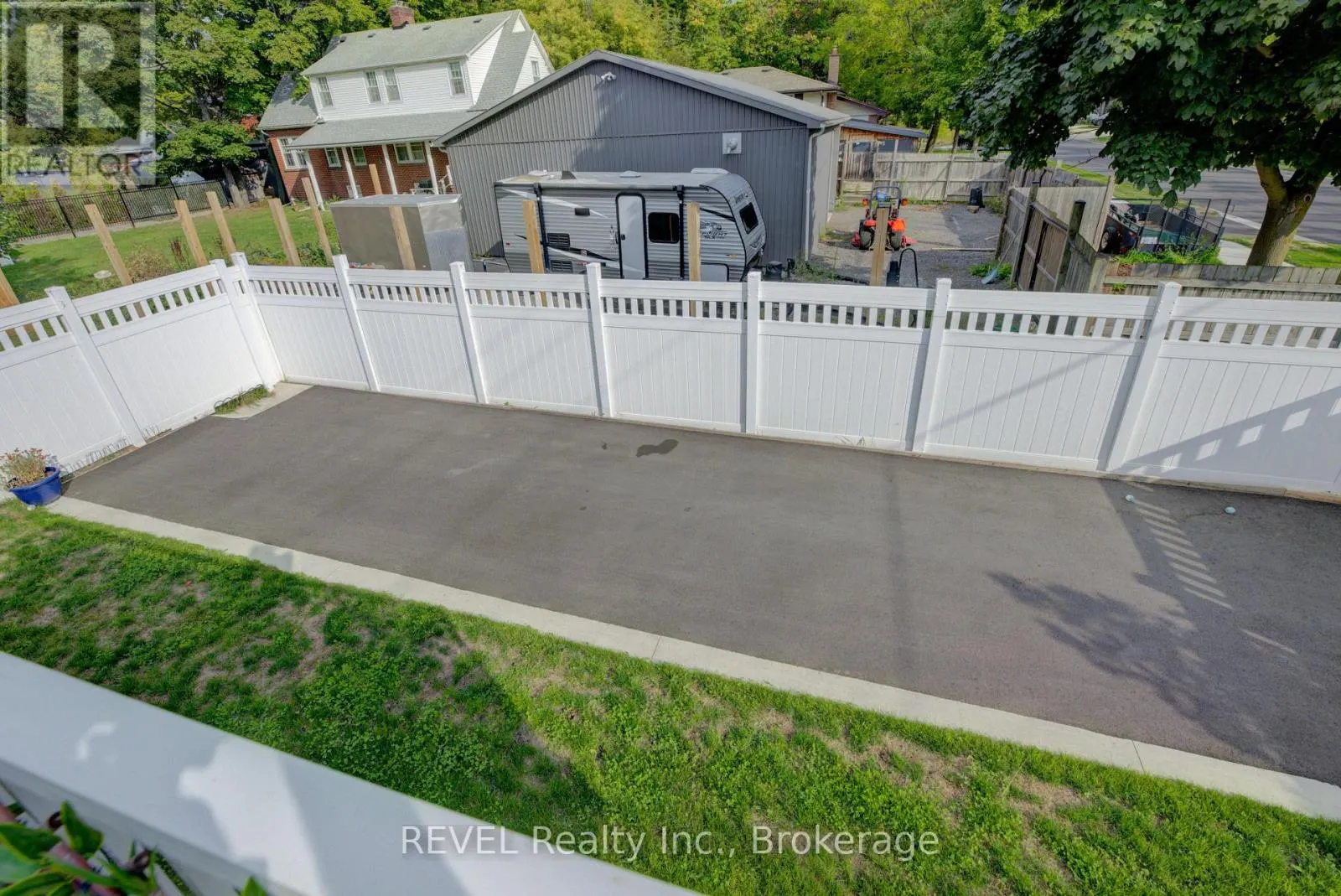 3600 HIBBARD STREET