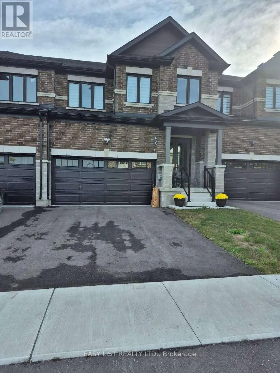 298 MULLIGHAN GARDENS