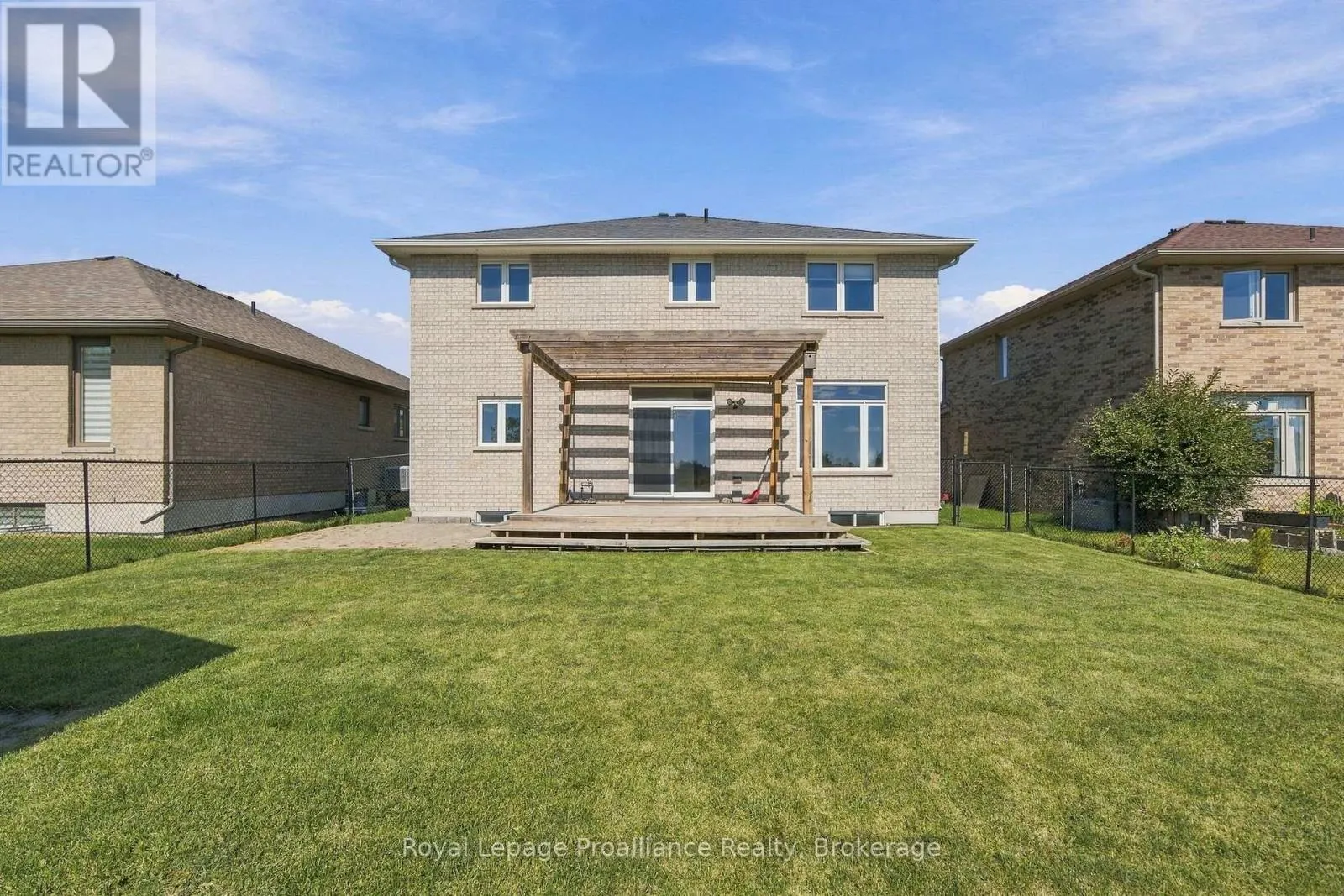 23 CREWS CRESCENT