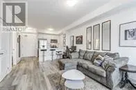 604 - 470 DUNDAS STREET E