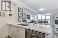 604 - 470 DUNDAS STREET E