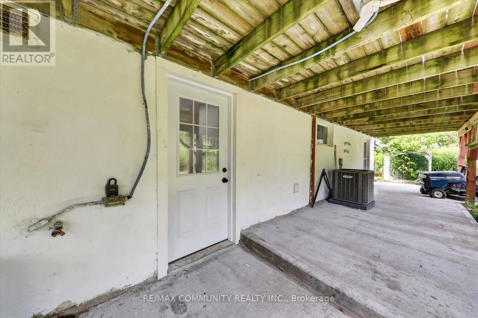 719 OLD HIGHWAY 2 N/A ROAD