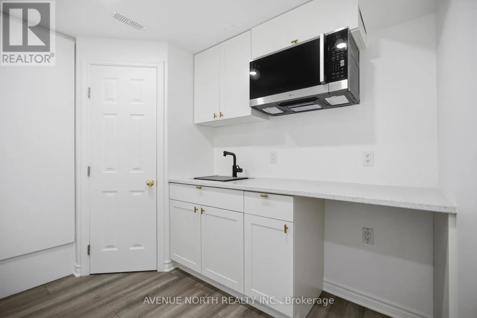 834 REGULUS RIDGE