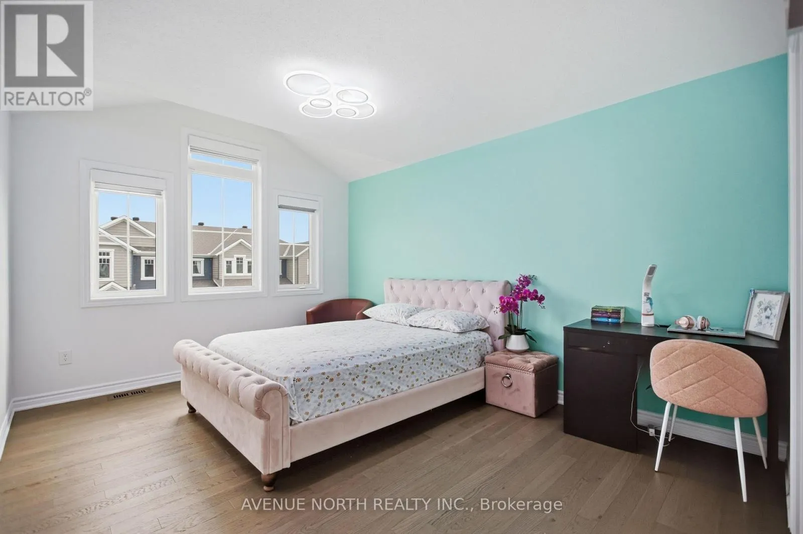 834 REGULUS RIDGE