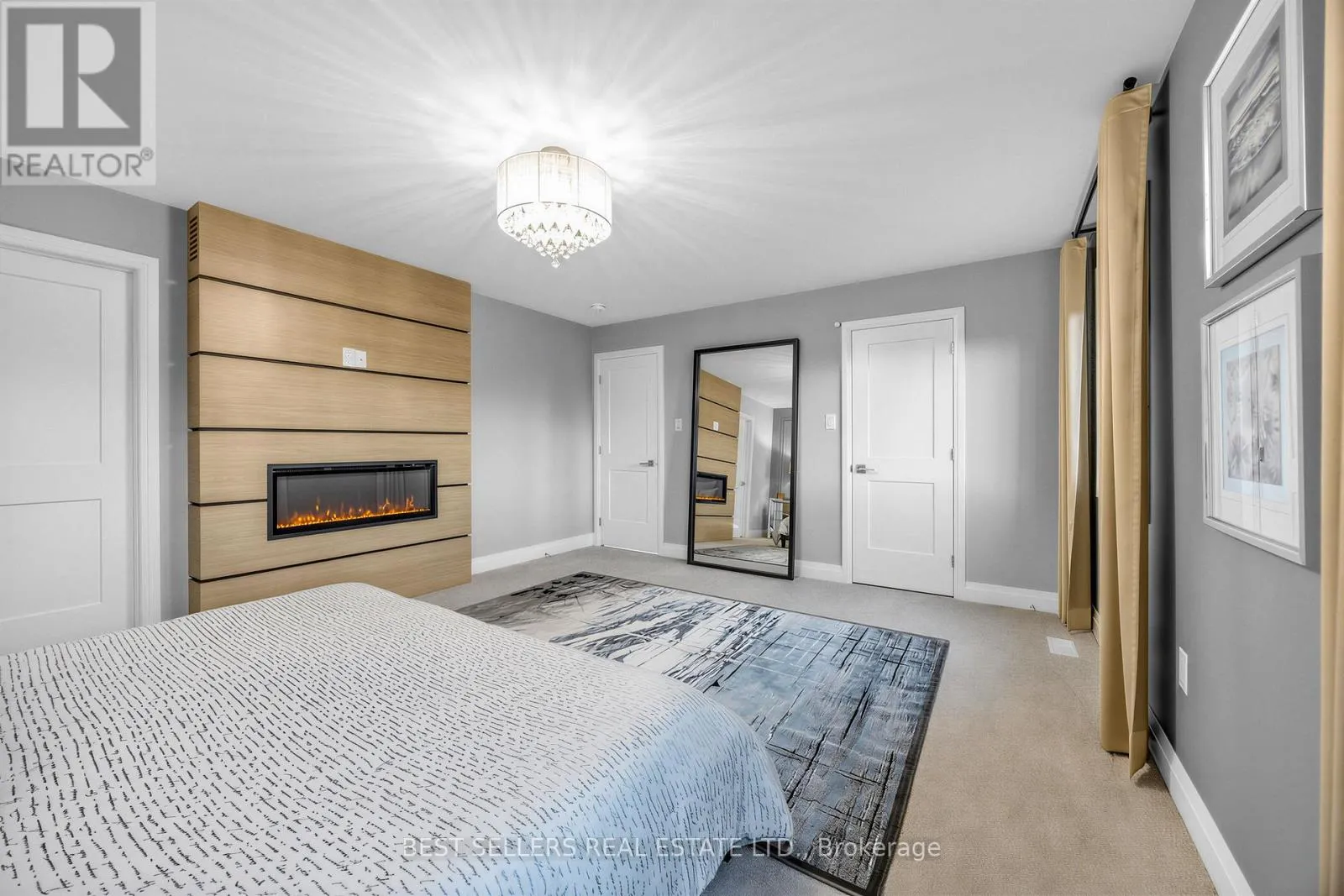 395 KLEIN CIRCLE