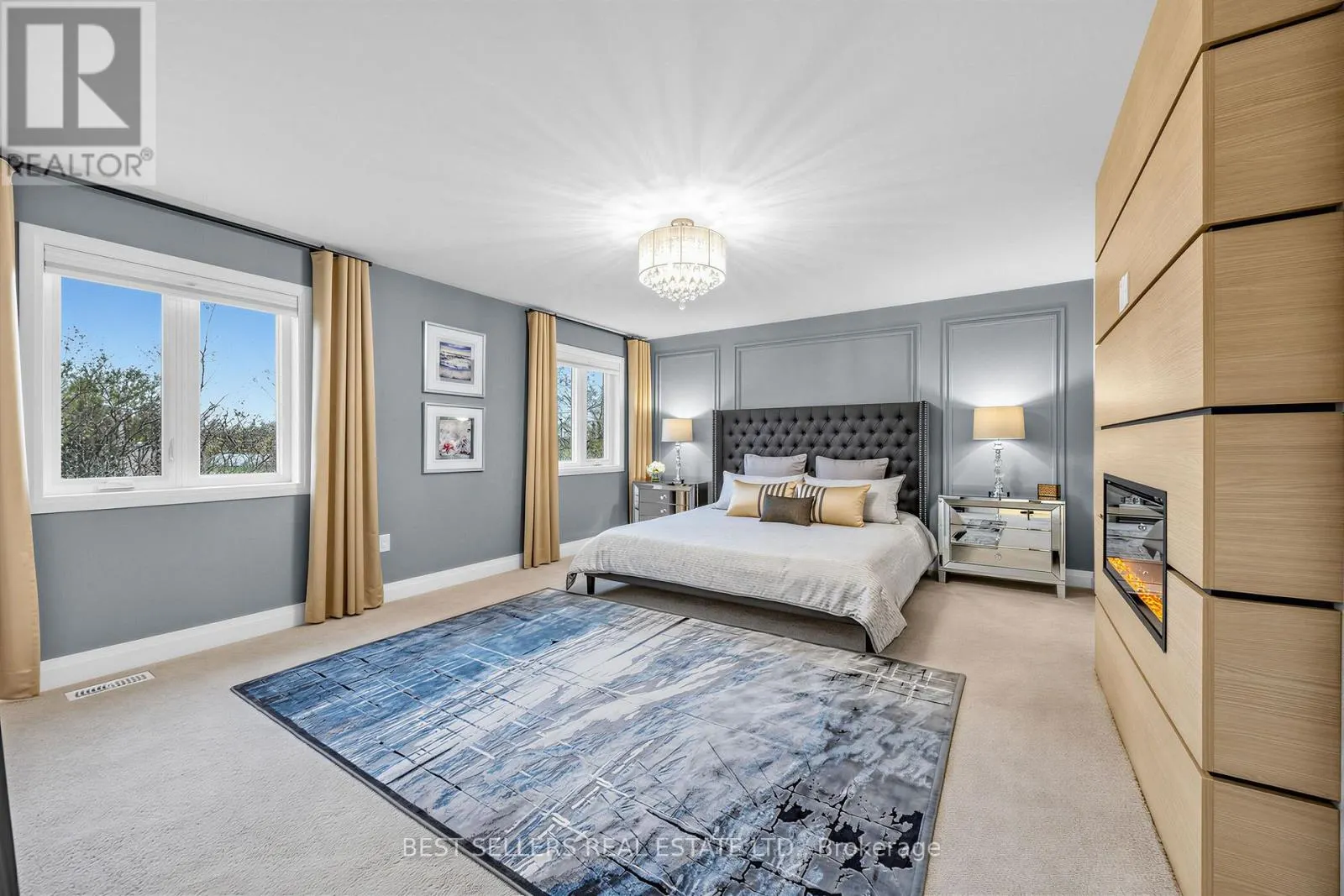 395 KLEIN CIRCLE