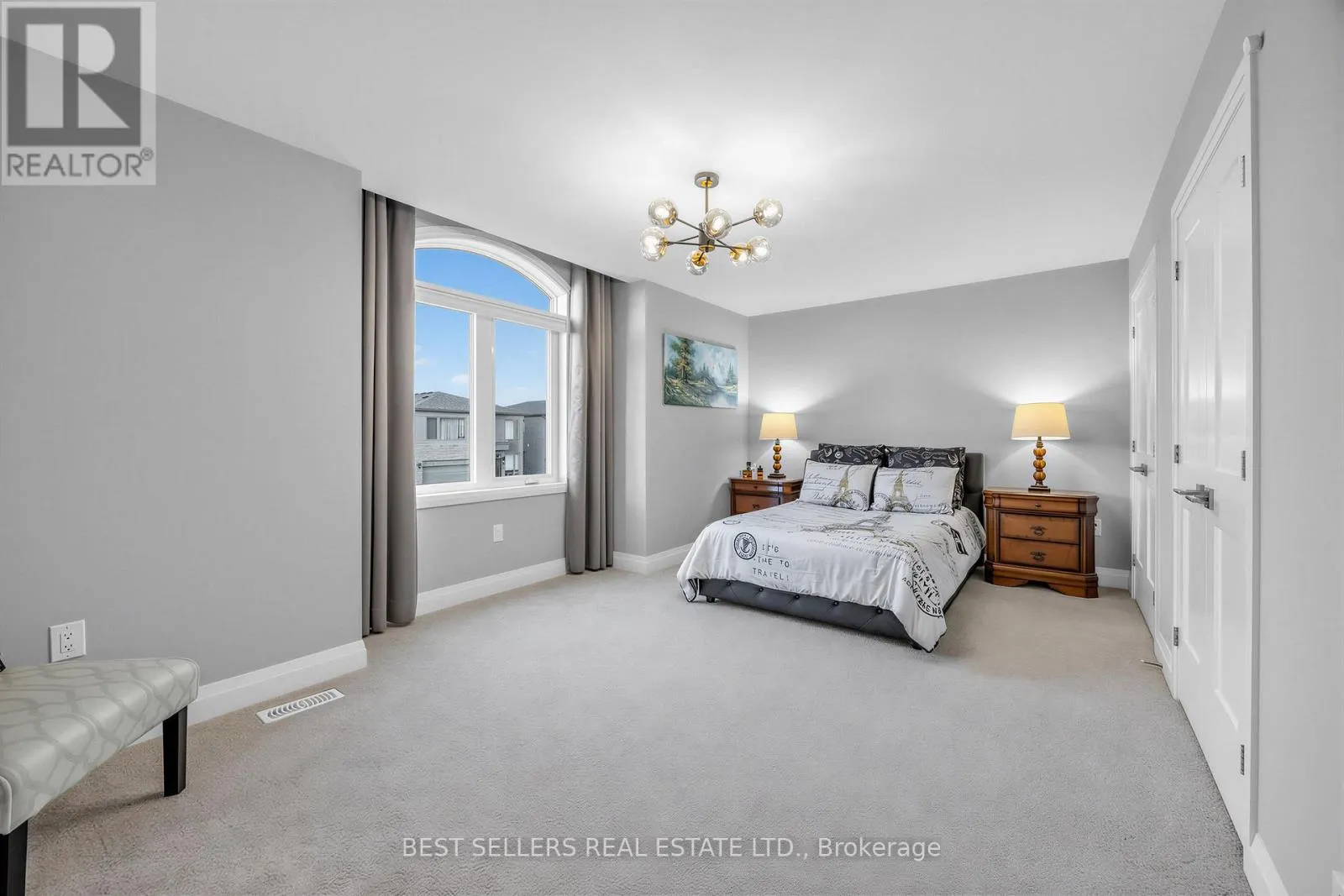 395 KLEIN CIRCLE