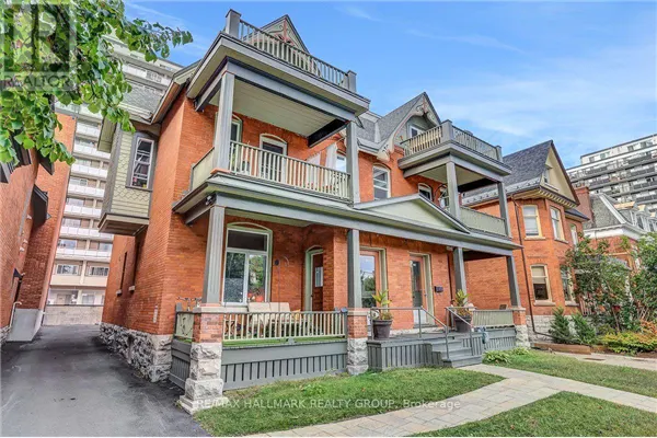 161-163 GILMOUR STREET