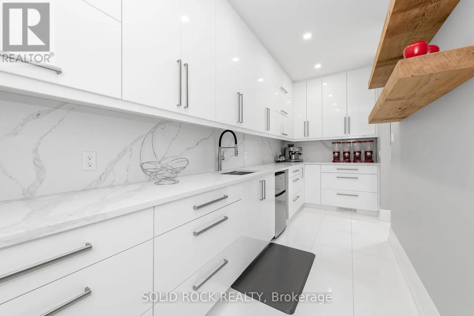 224 ROGER ROAD