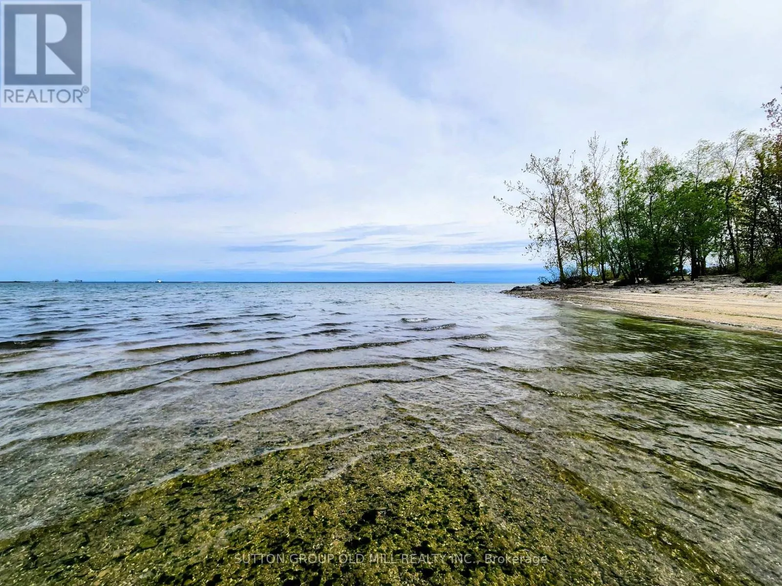 25 LAKESHORE ROAD W