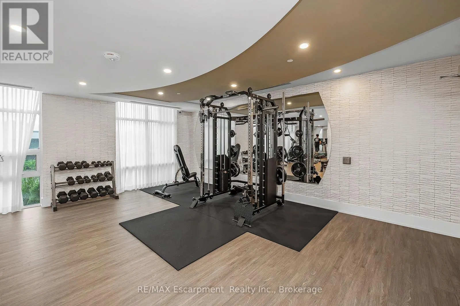 309 - 470 DUNDAS STREET E #309
