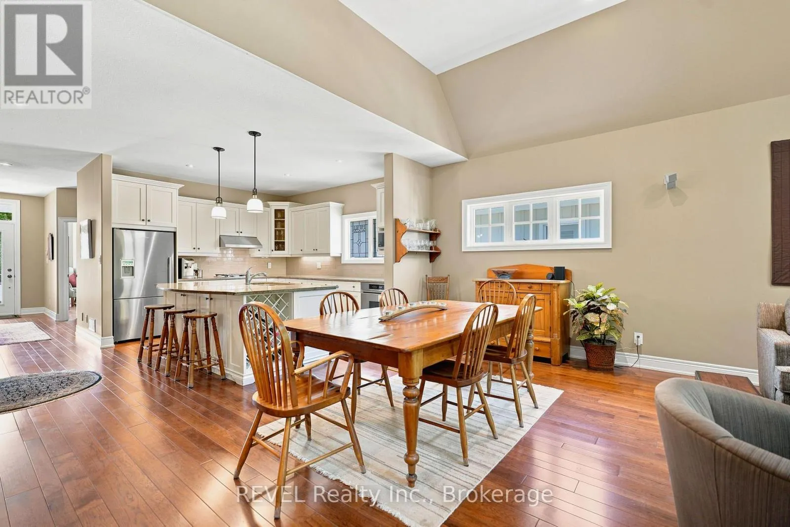 90 SUNRISE COURT