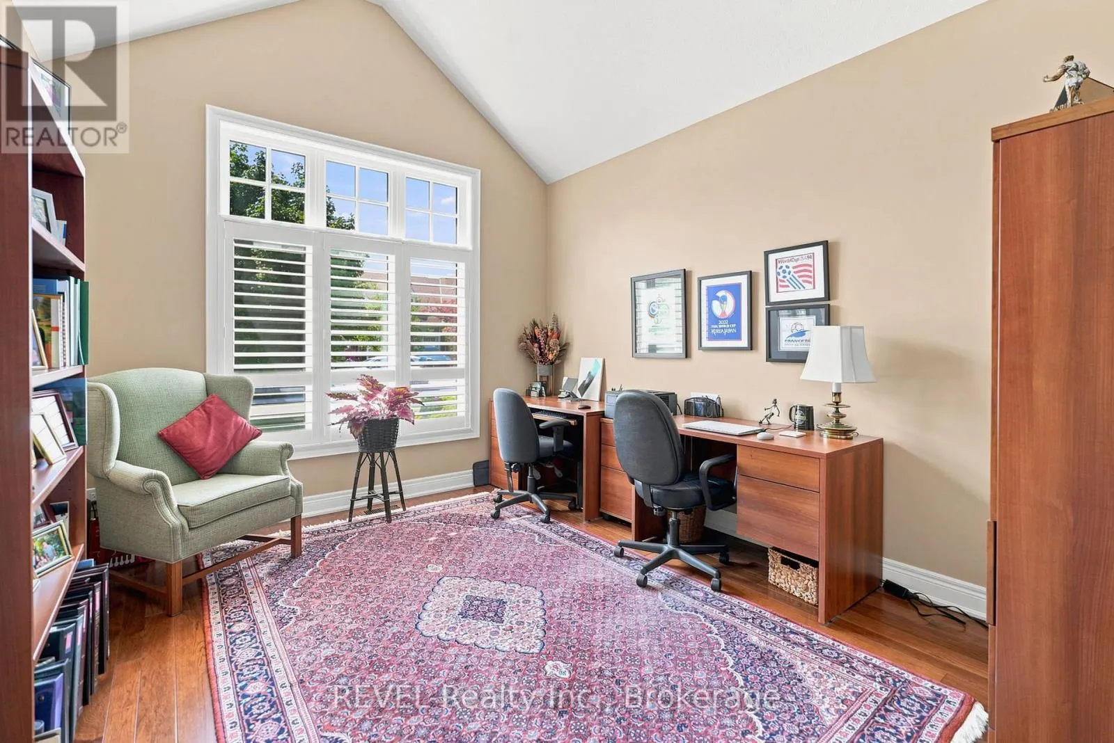 90 SUNRISE COURT