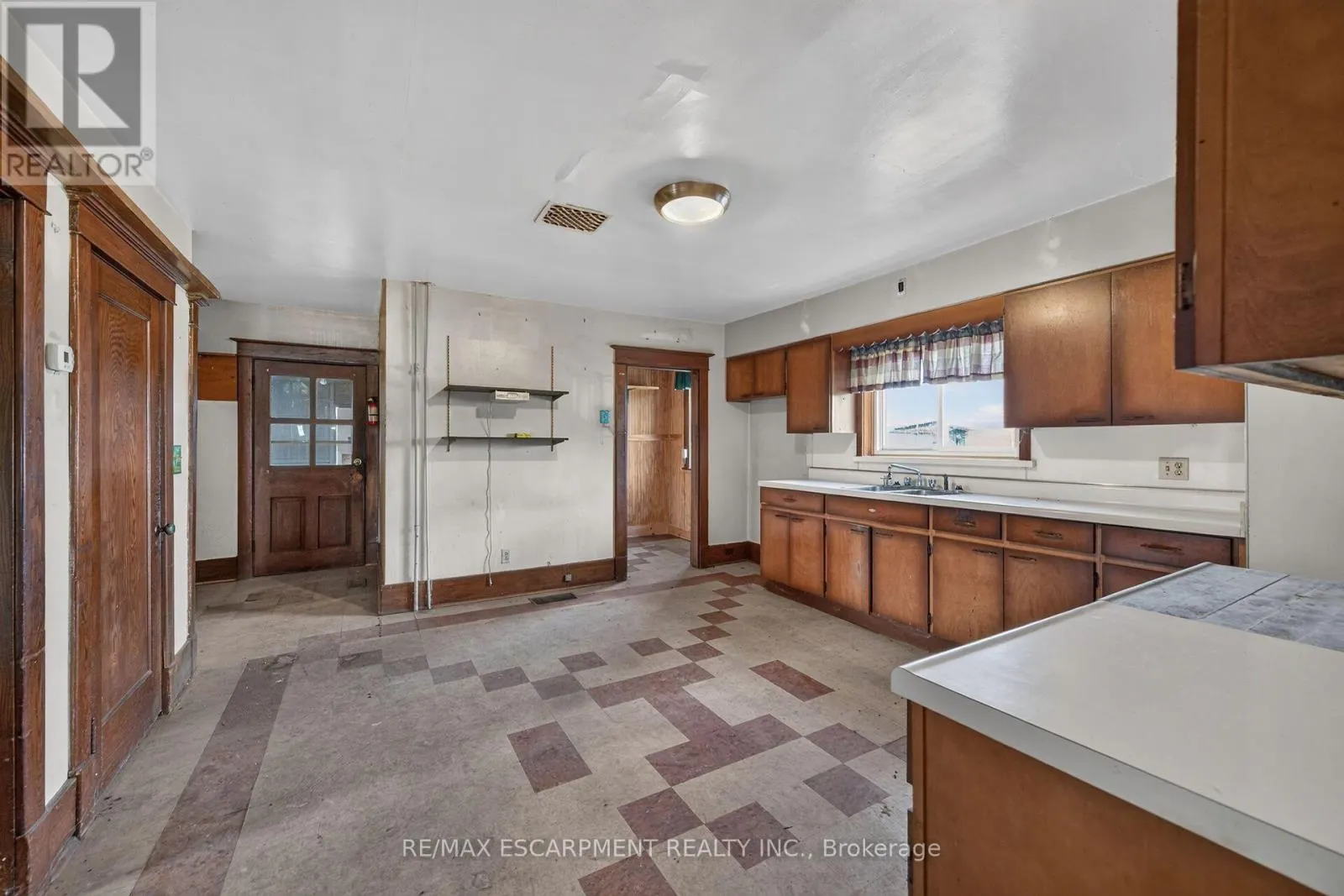 3311 HIGHWAY 6