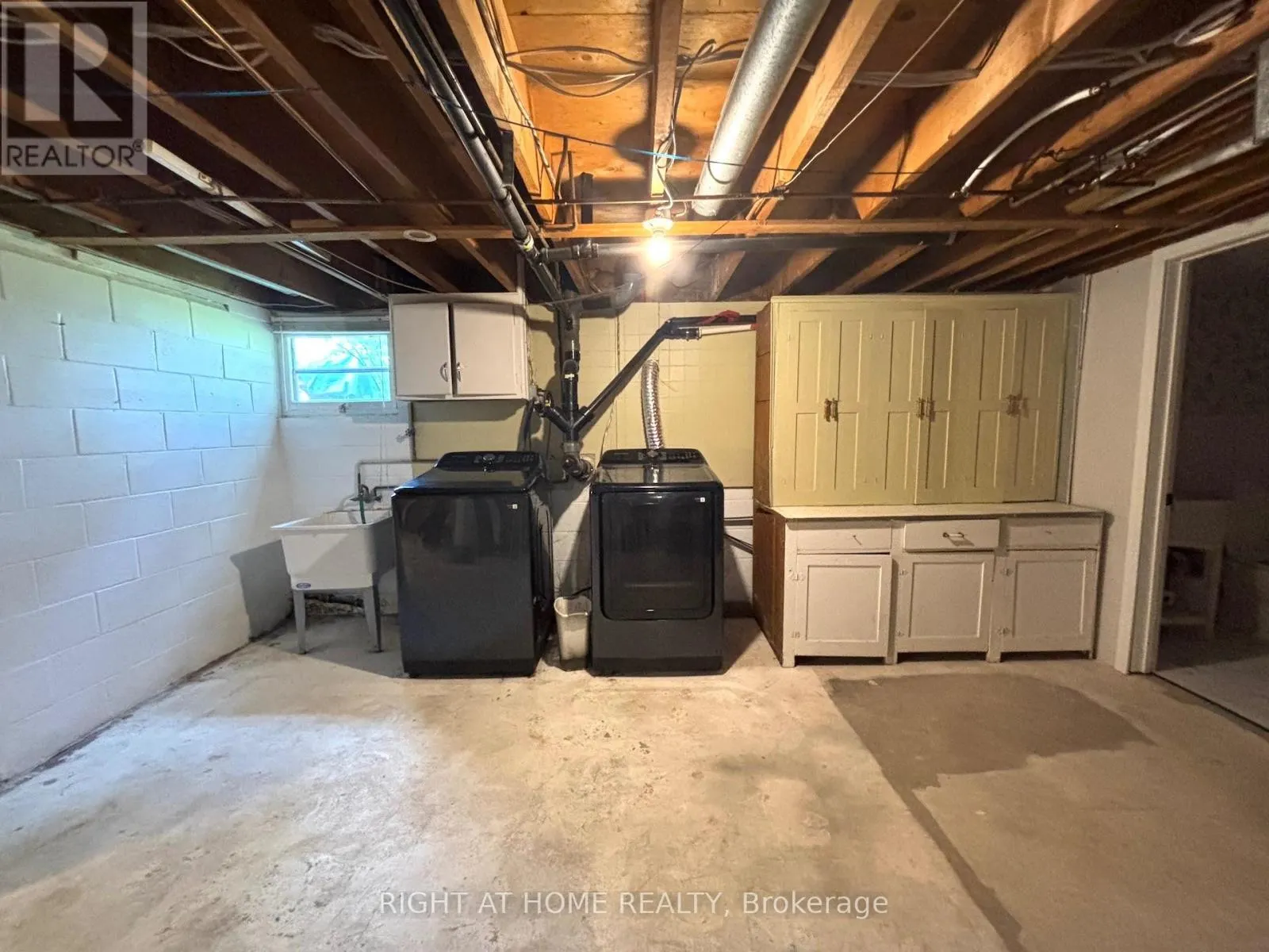 594 MILLER STREET