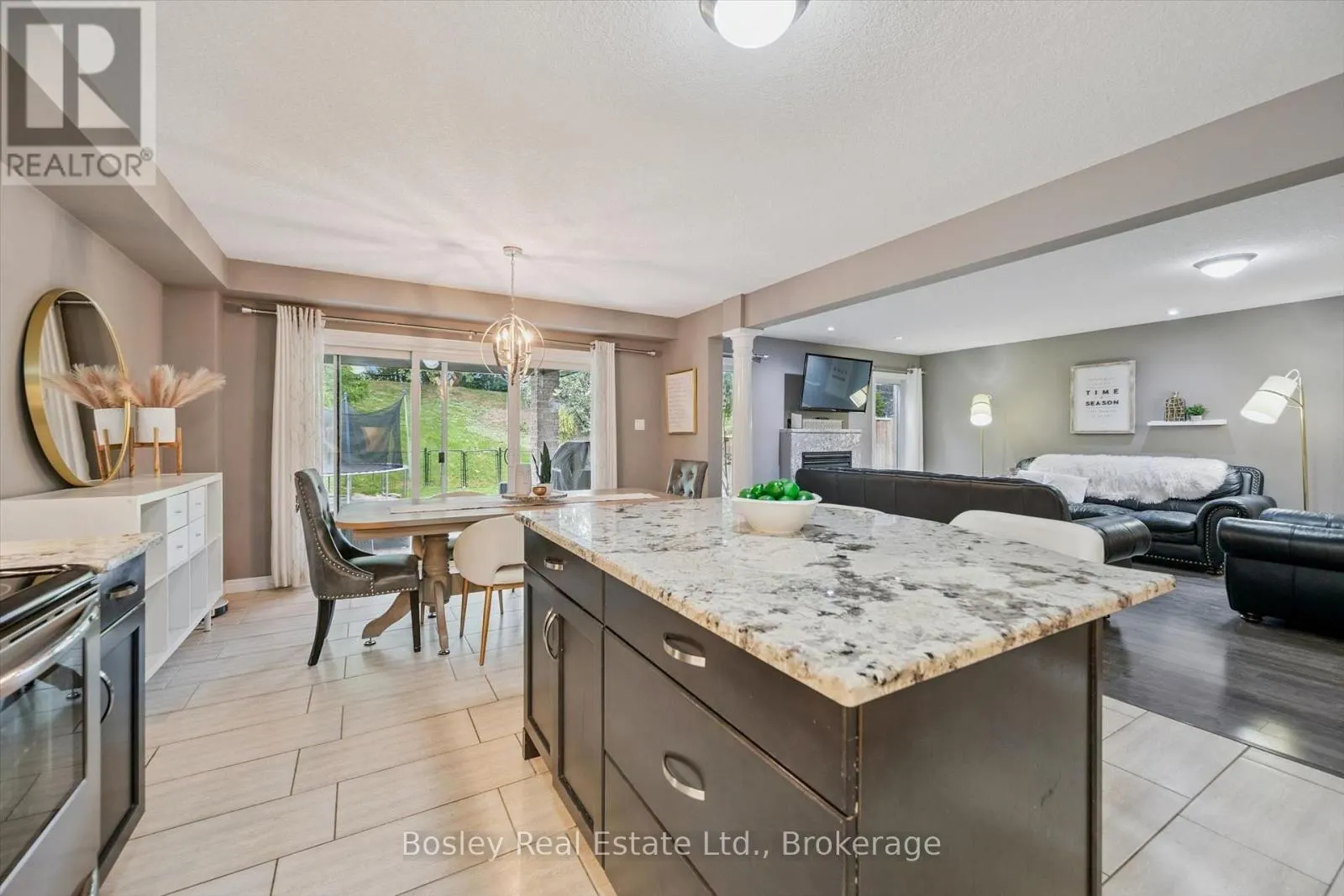 94 MAPLECREST DRIVE