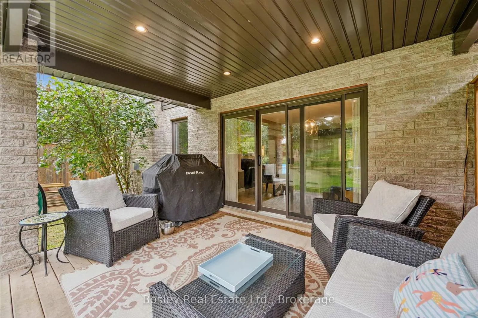 94 MAPLECREST DRIVE