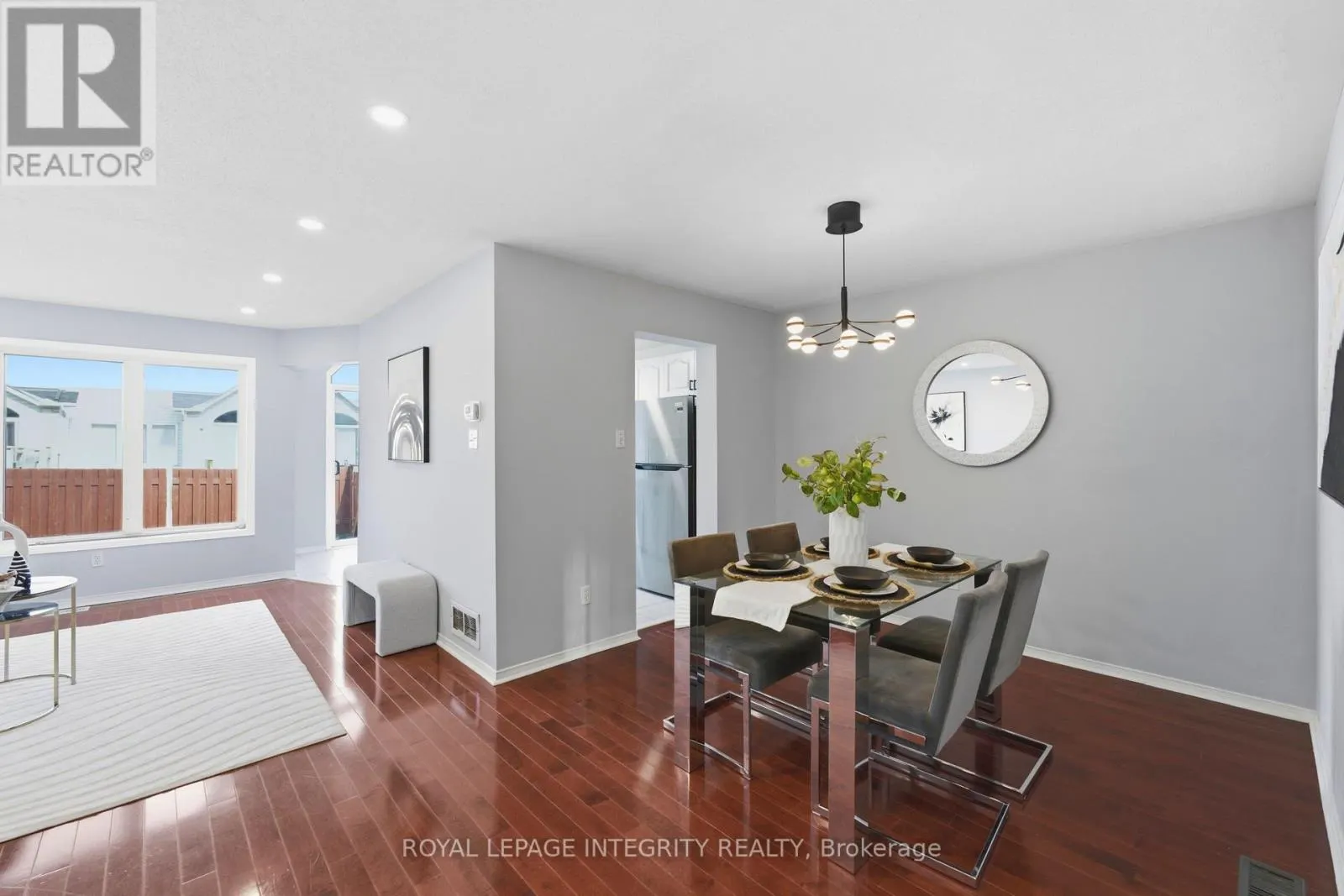 2254 SILVERADO CRESCENT