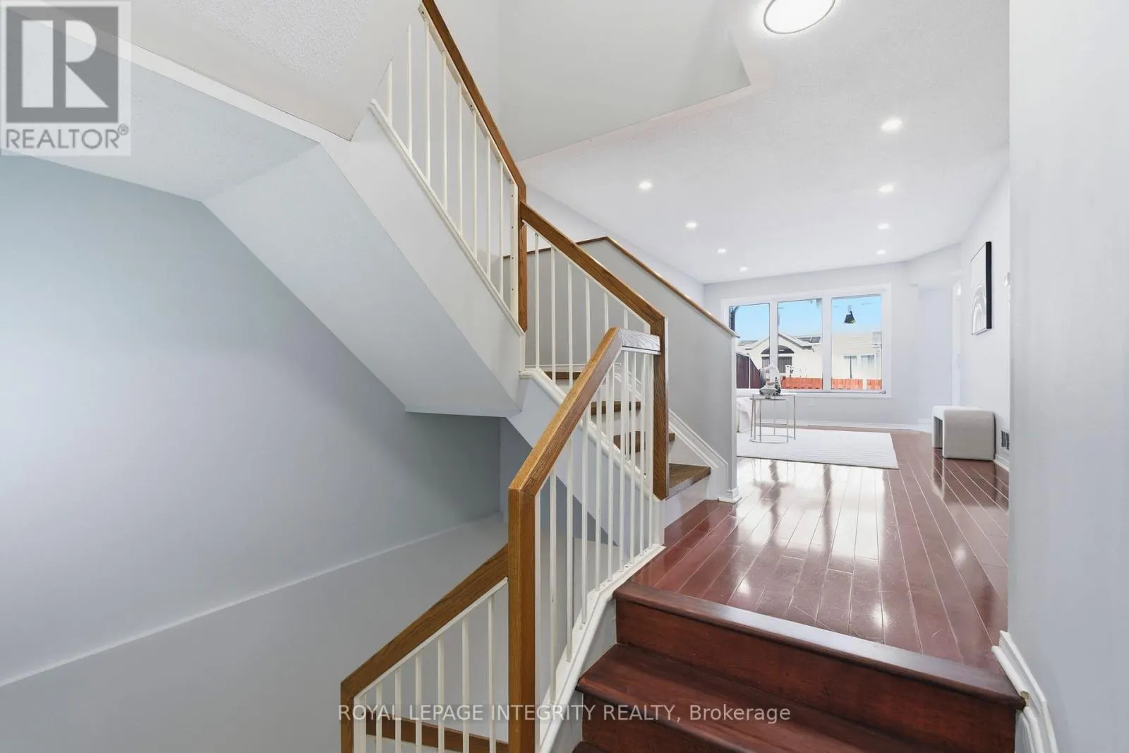 2254 SILVERADO CRESCENT