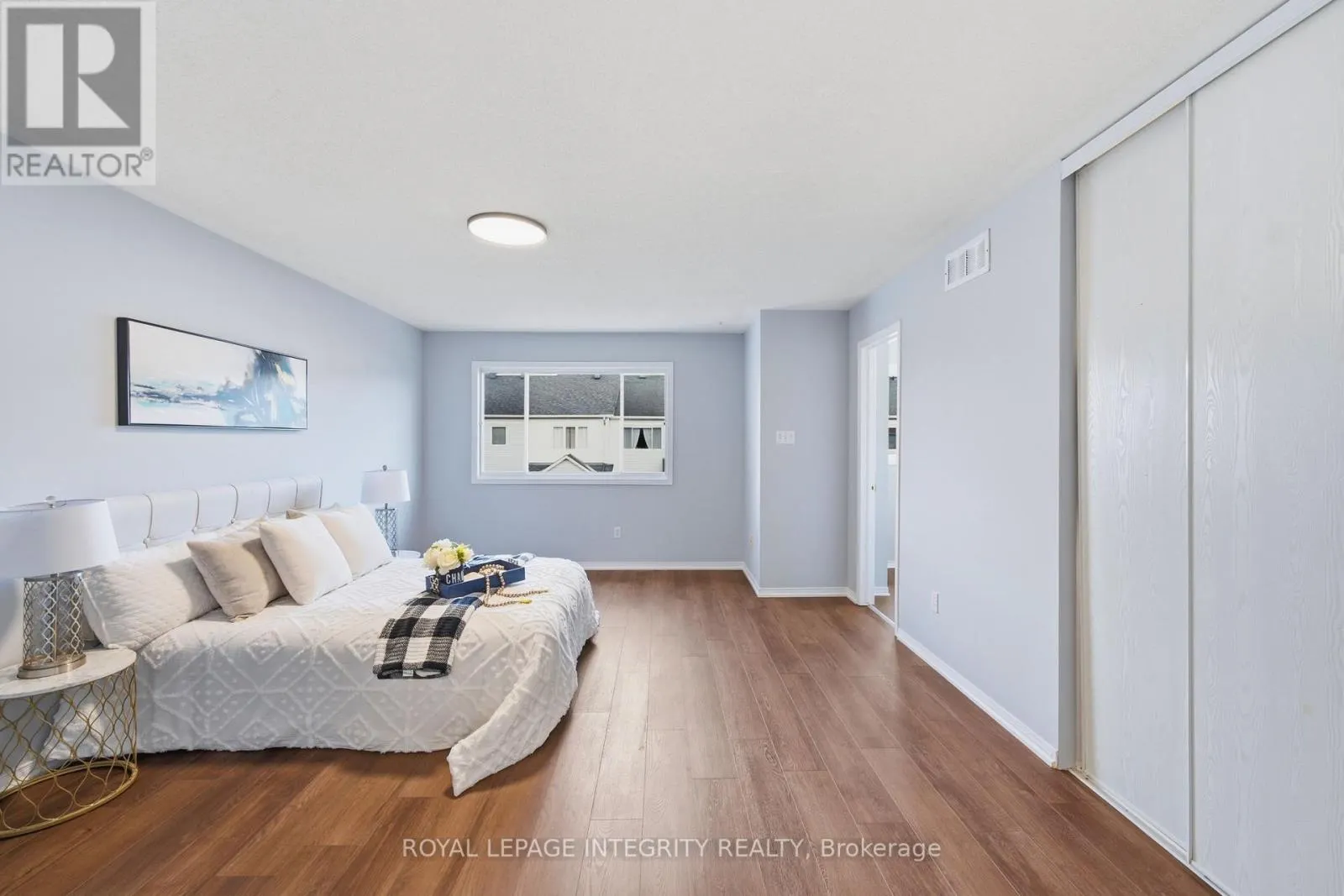 2254 SILVERADO CRESCENT