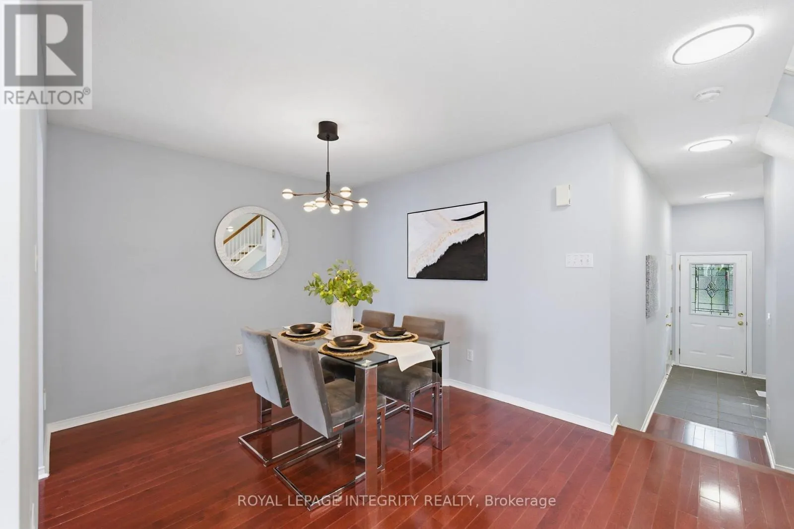 2254 SILVERADO CRESCENT