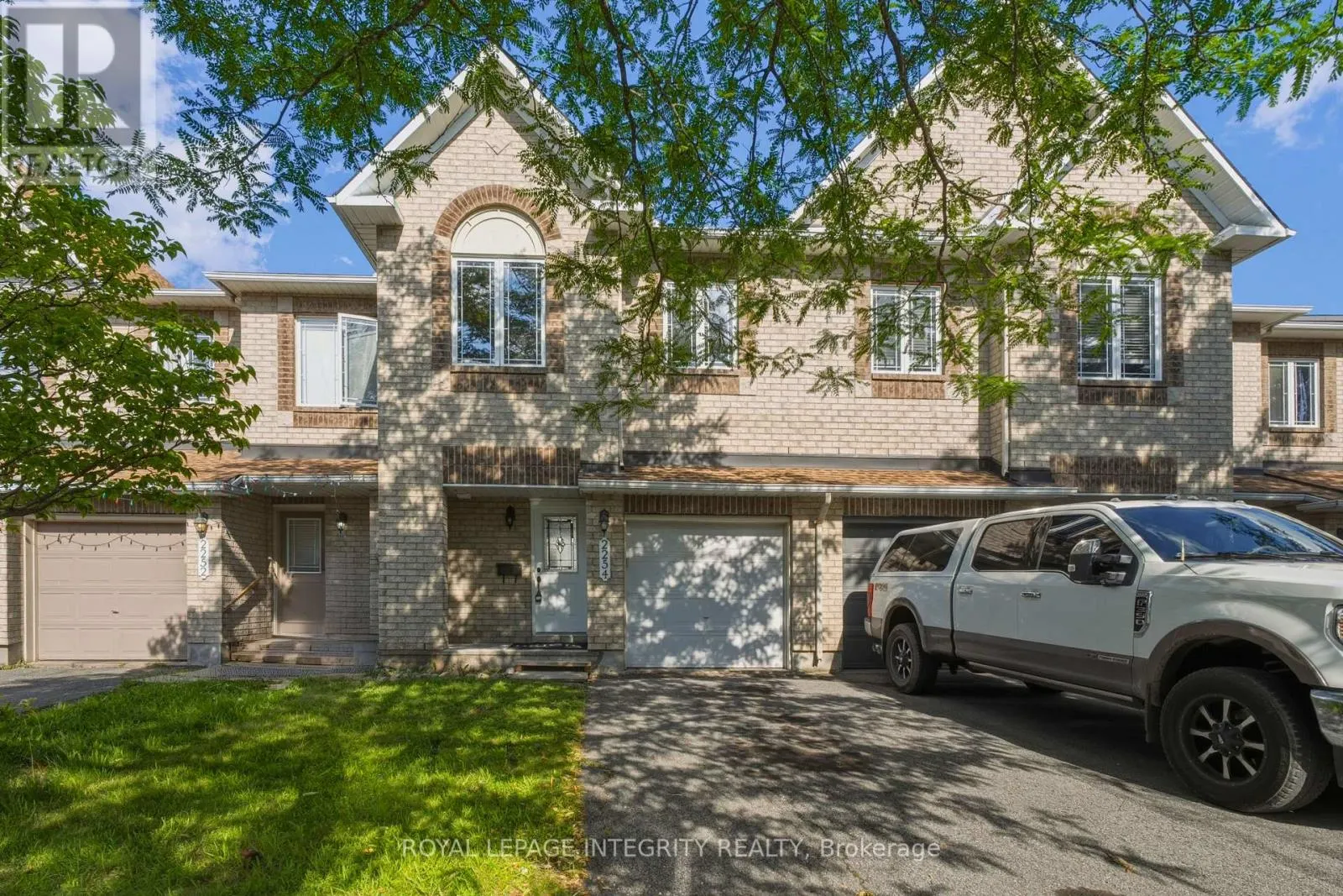 2254 SILVERADO CRESCENT
