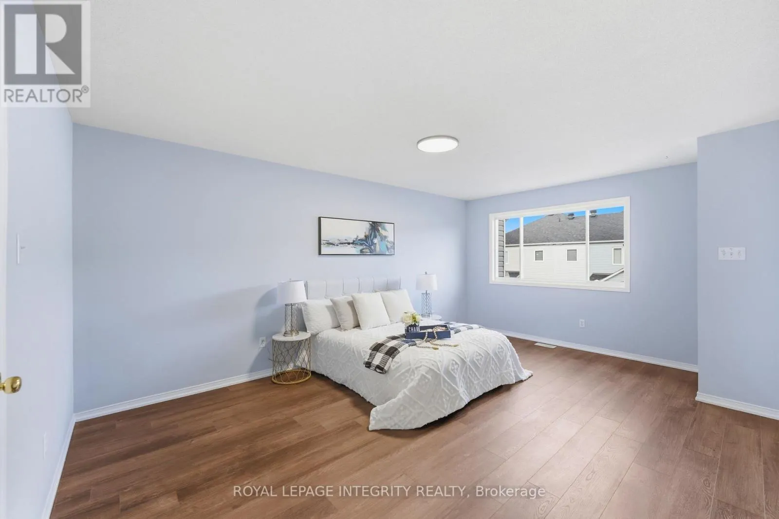 2254 SILVERADO CRESCENT