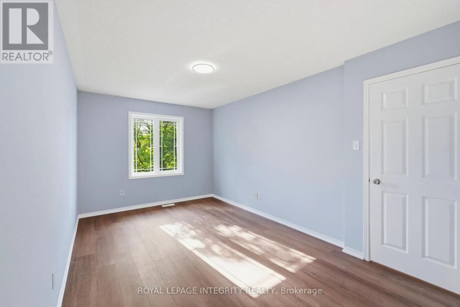 2254 SILVERADO CRESCENT