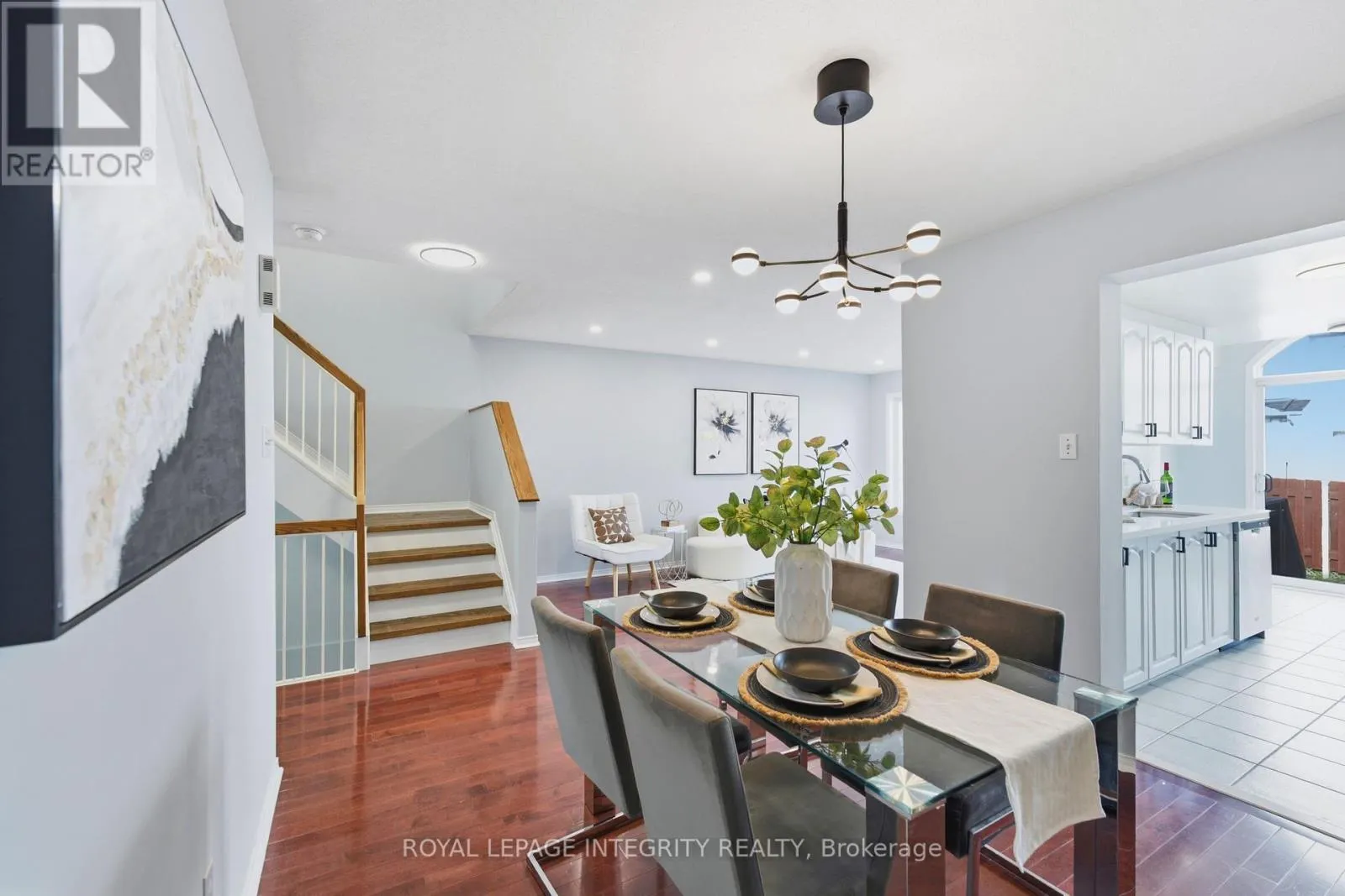 2254 SILVERADO CRESCENT
