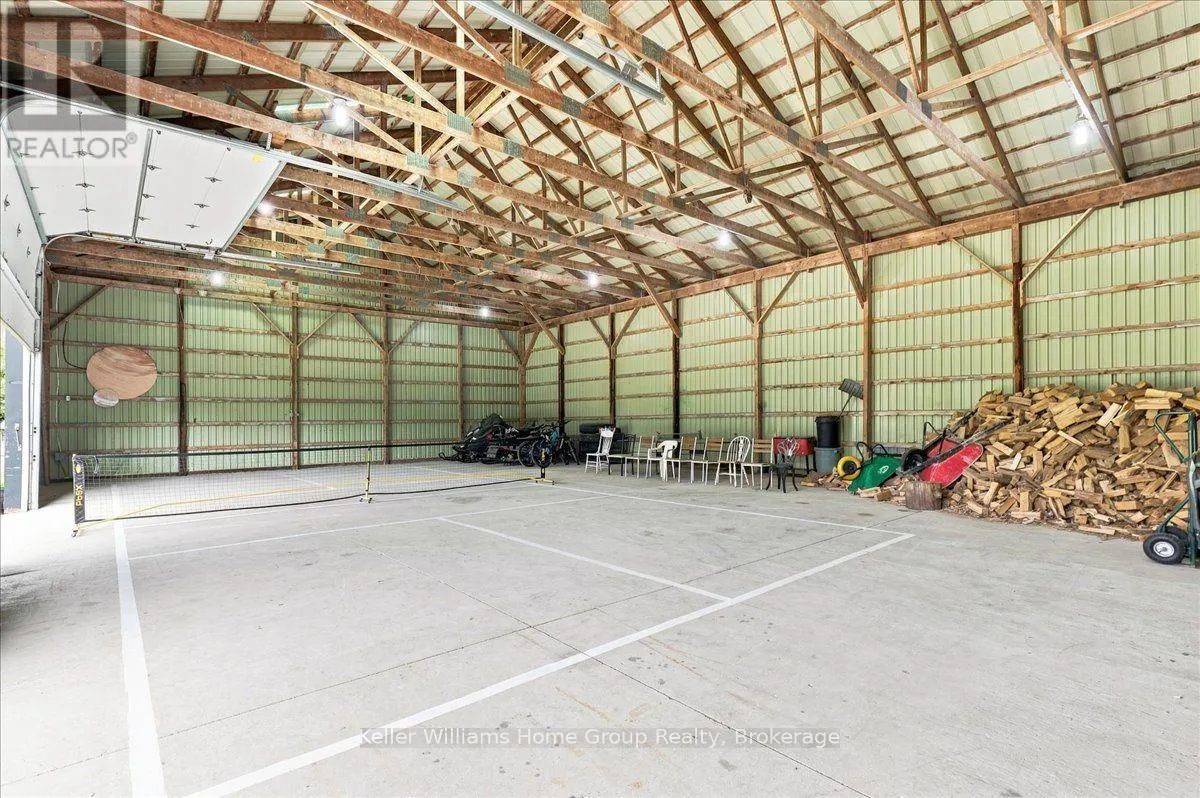 6829 WELLINGTON RD 16 SIDE ROAD