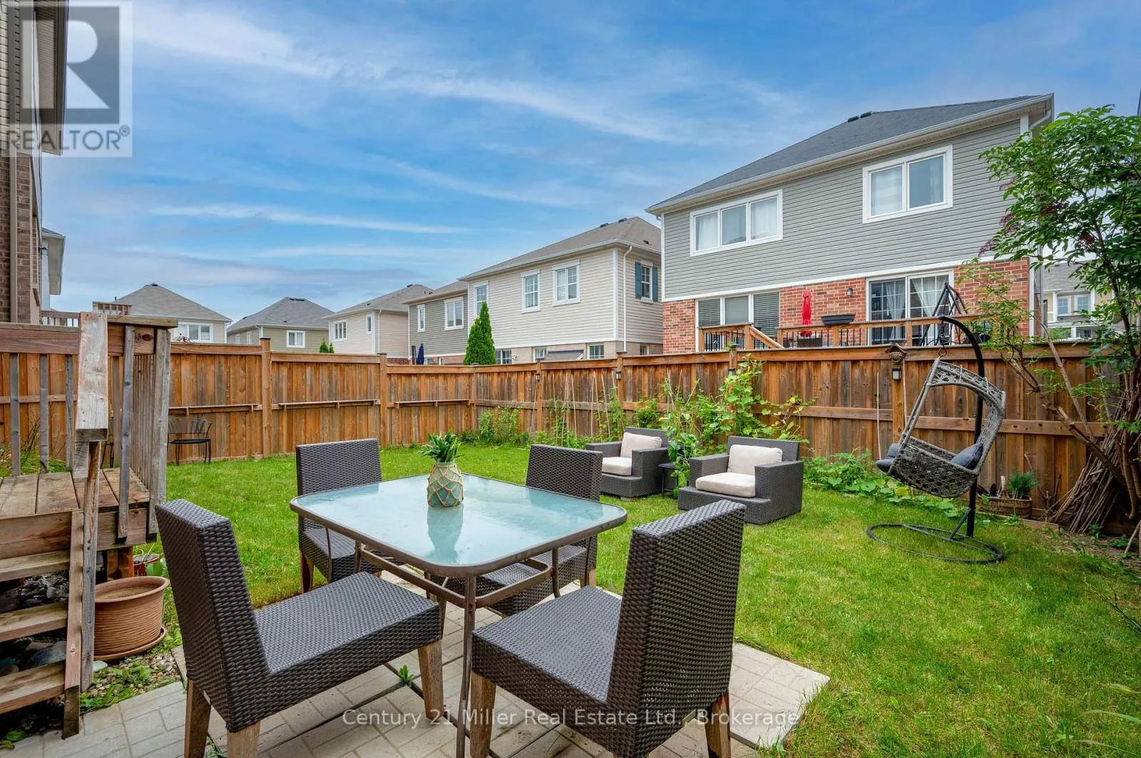 19 GLENVISTA DRIVE