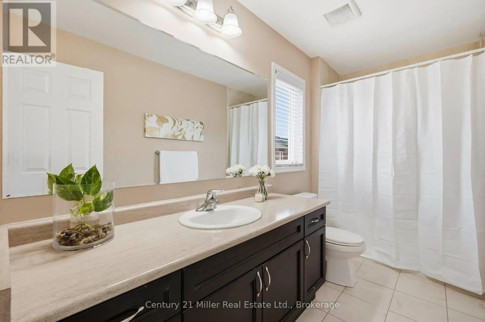 19 GLENVISTA DRIVE