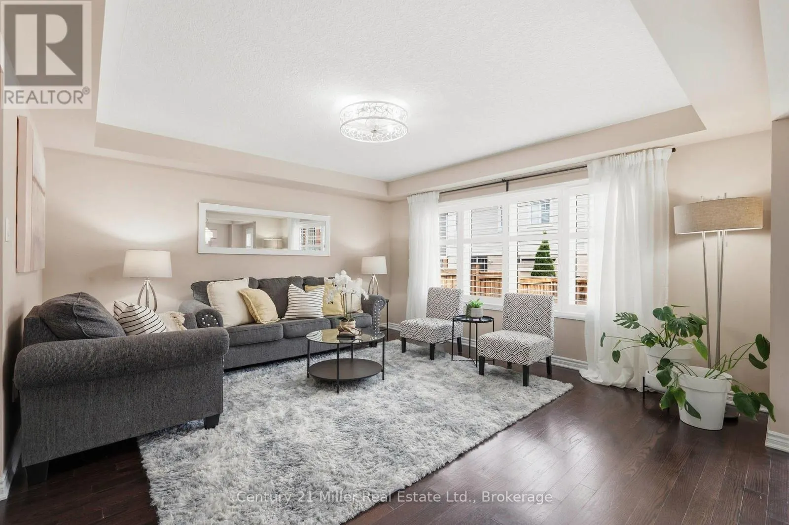 19 GLENVISTA DRIVE