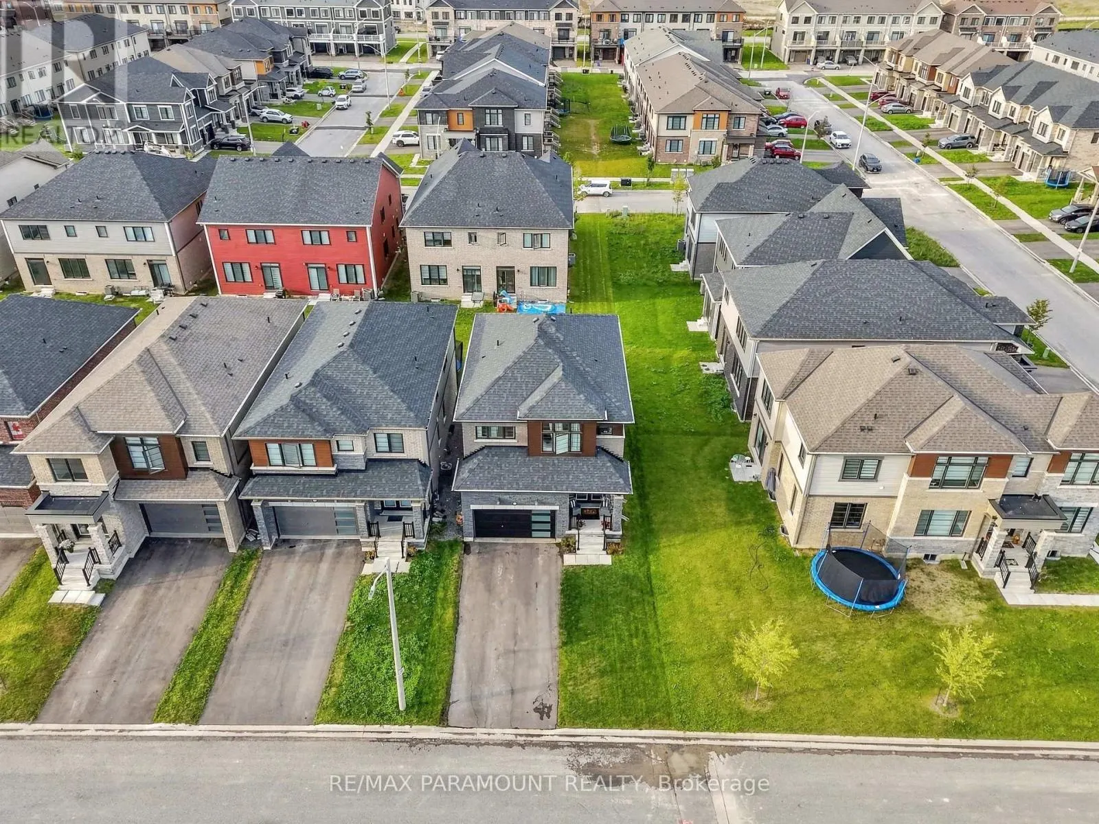 110 SUNFLOWER CRESCENT