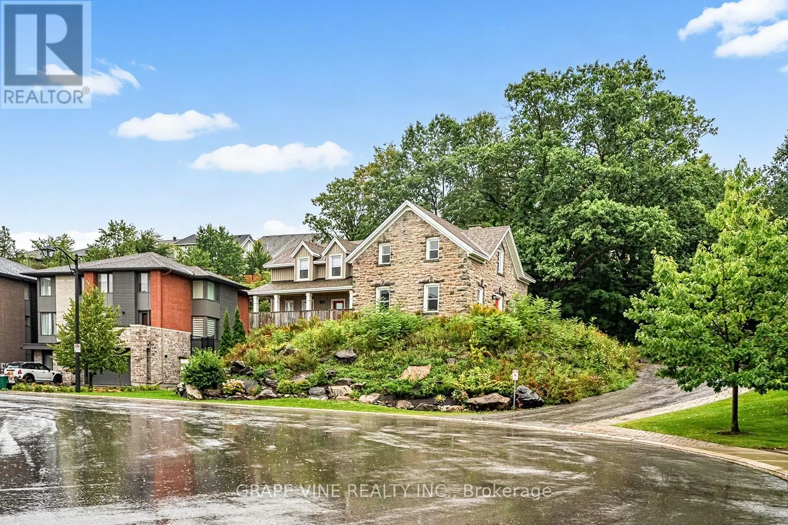105 - 190 BOUNDSTONE WAY