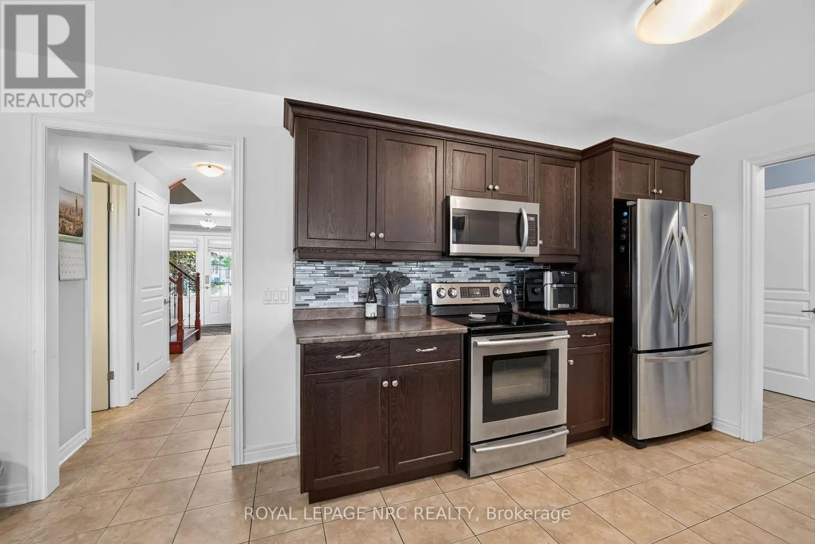 255 EMPRESS AVENUE