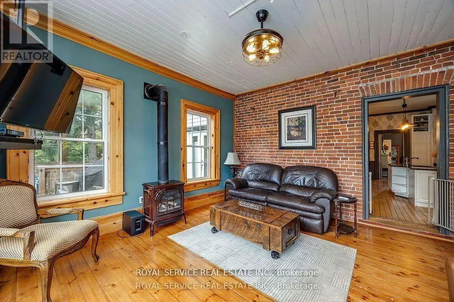 60 KING STREET W