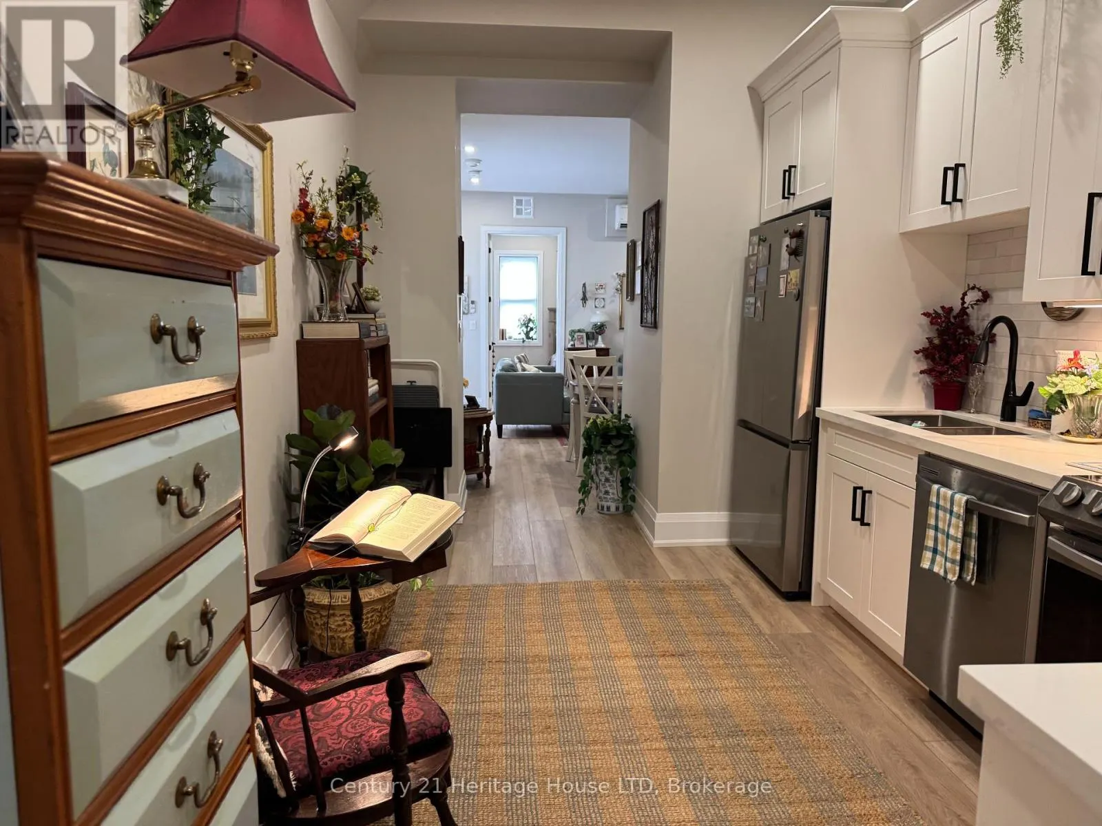 102 - 43 JARVIS STREET #102