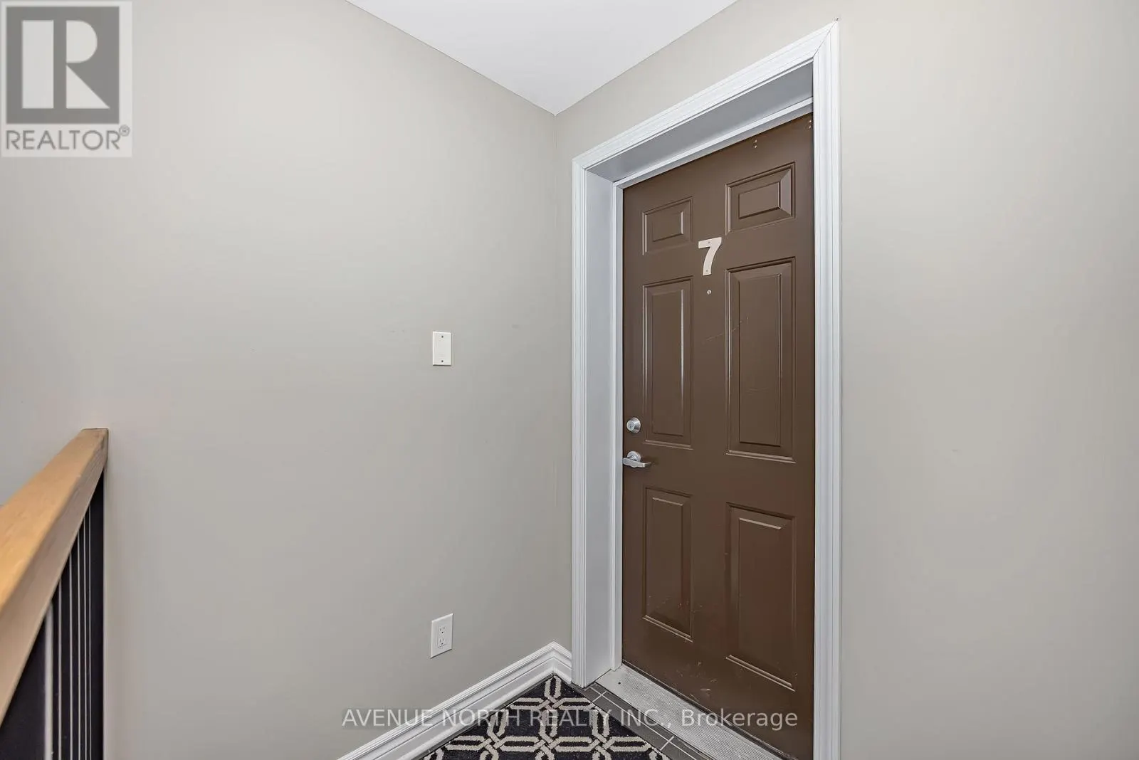 7 - 135 BLUESTONE PRIVATE